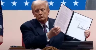 Stire din Actualitate : Președintele Trump a retras Statele Unite din zeci de organizații internaționale