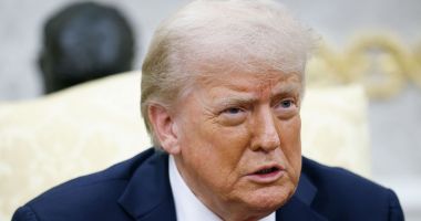 Stire din Actualitate : Donald Trump importă și exportă metodele regimurilor autoritare împotriva presei