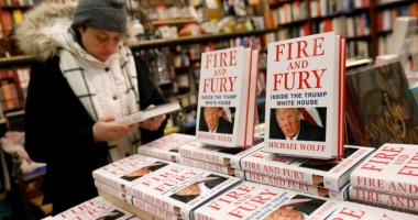 Stire din Actualitate : Michael Wolff susține că dezvăluirile din cartea sa vor pune capăt președinției Trump