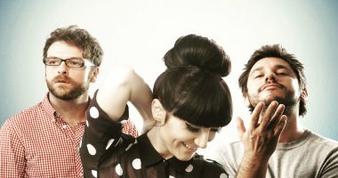 Stire din Cultură-Educație : Trupa Moonlight Breakfast concertează în Clubul "Doors"