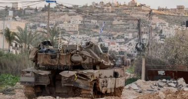 Stire din Actualitate : Trupele israeliene vor rămâne în taberele de refugiaţi din Cisiordania