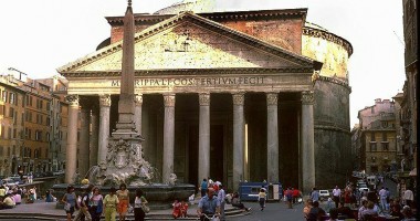 Stire din Economie : Turismul european  va continua  să crească în 2013