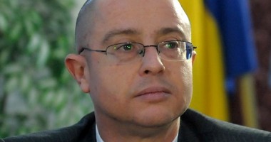 Stire din Politică-Administrație : Tudor Ciuhodaru a fost exclus din PC