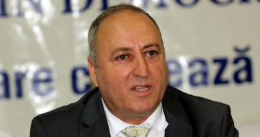 Stire din Politică-Administrație : Tabăra lui Țapliuc încearcă să racoleze din susținătorii lui Chesoi