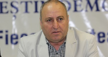 Stire din Politică-Administrație : Țărăniștii constănțeni vor să-i dea peste nas lui Chiru