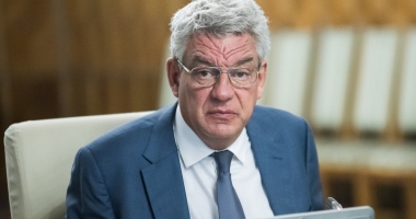 Stire din Social : Premierul Mihai Tudose: Transferul contribuțiilor de la angajator la angajat se va face miercuri prin ordonanță de urgență