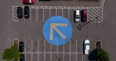 Stire din Actualitate : Un locuitor din Tulcea a licitat 100.000 de lei pentru un loc de parcare. Primar: "A dat asigurări că suma e corectă"
