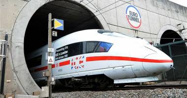 Stire din Actualitate : Mecanicii trenurilor care traversează Eurotunelul, șocați de numărul imigranților morți