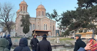 Stire din Cultură-Educație : Arhitecții au descoperit istoria Constanței printr-un tur ghidat