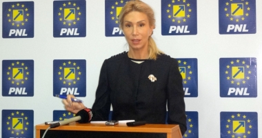 Stire din Politică-Administrație : PNL a anunțat când va depune moțiunea de cenzură. Care este poziția Pro România