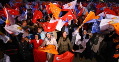 Stire din Actualitate : Opt oameni au murit în urma violențelor electorale din Turcia