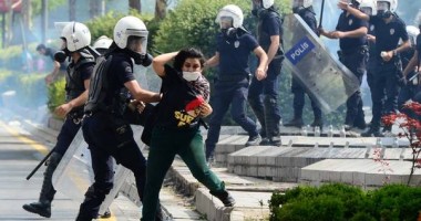 Stire din Actualitate : Violențe electorale în Turcia. Opt persoane au murit, în urma disputelor din timpul alegerilor locale
