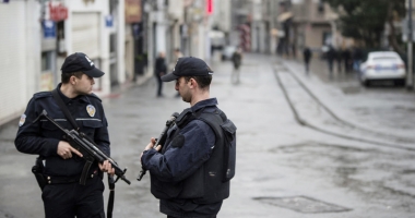 Stire din Actualitate : Turcia: "După atentate, nu mai e nimic  de discutat cu PKK"