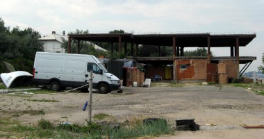 Turismul balnear e sufocat de ruinele private - 8