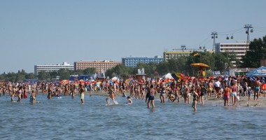 Stire din Social : Turiștii, înscriși automat într-un sistem de evidență