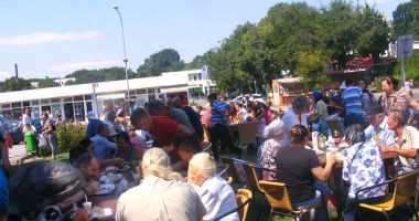Stire din Diverse : Turiștii, așteptați la Hramul Bisericii Adormirea Maicii Domnului Neptun