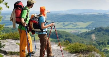 Stire din Economie : Turiștii străini au cheltuit peste 102 milioane de euro în România