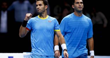 Stire din Sport : Performanță fabuloasă! FINALĂ ROMÂNEASCĂ la Turneul Campionilor. Horia Tecău s-a calificat și el alături de Rojer, dupa 6-4, 6-4 cu legendarii frați Bryan