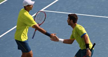 Stire din Sport : Tecău și Rojer, în optimi; Halep și Dulgheru, eliminate din proba de dublu