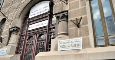 Stire din Cultură-Educație : Turnir matematic la Colegiul Național "Mircea cel Bătrân"