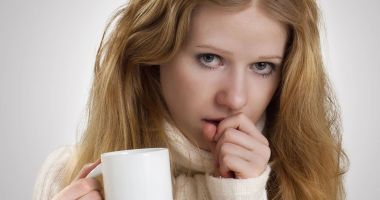 Stire din Sănătate : Siropuri naturale care vă scapă de tusea seacă