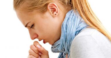 Stire din Social : Semnal de alarmă! 4,5 milioane de români tratează anual răceala și durerile în gât cu antibiotic