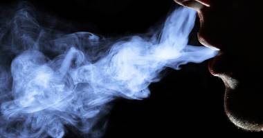 Stire din Actualitate : Copil de doi ani, luat cu forța din casa părinților din cauza fumului de țigară