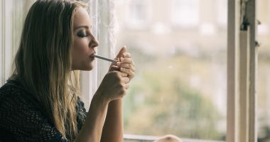Lăsați-vă de fumat! Vă puneți prea mult sănătatea în pericol
