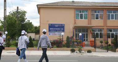 Stire din Cultură-Educație : Evaluare Națională 2015. Rezultatele anchetei de  la Școala Tuzla