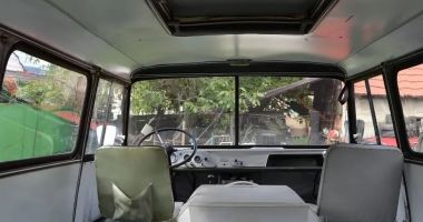 Vă plac vehiculele militare? O piesă de colecție, dar și banii… / GALERIE FOTO - 2