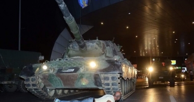GALERIE FOTO ȘI VIDEO / Lovitură de stat eșuată, în Turcia, cu 265 morți. UPDATE - 4