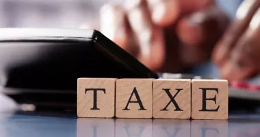Stire din Economie : Scutiri de taxe şi impozite în 2026. Ce categorii beneficiază şi după 1 ianuarie 2026