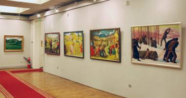 Stire din Cultură-Educație : Vernisaj de pictură și grafică: "Salonul de iarnă 2015"