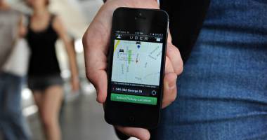 Stire din Tehnologie : Indienii de la Tata investesc 100 de milioane de dolari în aplicația Uber