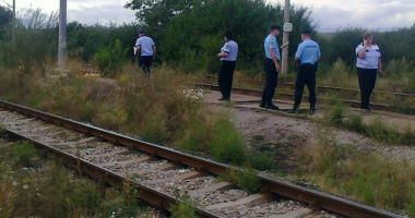 Stire din Eveniment : TRAGEDIE FEROVIARĂ ÎN JUDEȚUL CONSTANȚA! BĂRBAT UCIS DE TREN