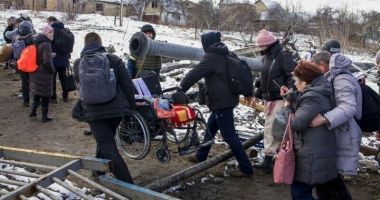 Stire din Politică-Administrație : Ministrul Muncii: Primii 44 de cetăţeni ucraineni au fost angajaţi de o companie din Bistriţa