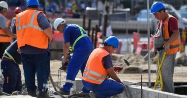 Stire din Social : Tot mai mulți cetățeni ucraineni caută locuri de muncă în România