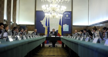 Stire din Politică-Administrație : UDMR  ar putea reveni în Guvern