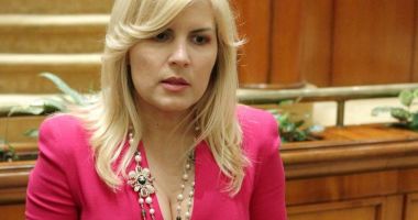 Stire din Politică-Administrație : Elena Udrea, exmatriculată de la masterat. Care este motivul
