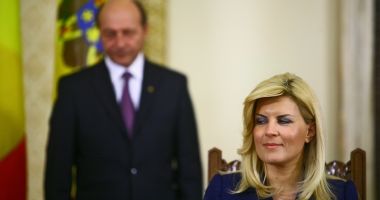 Stire din Politică-Administrație : Prima reacție a lui Traian Băsescu după ce Elena Udrea a anunțat că a cerut azil politic în Costa Rica