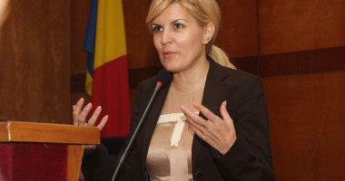 Stire din Politică-Administrație : ELENA UDREA și-a prezentat, la Constanța, moțiunea cu care dorește SĂ CÂȘTIGE partidul