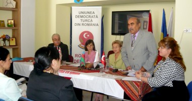 Stire din Cultură-Educație : Întâlnire internațională a profesorilor de limba turcă
