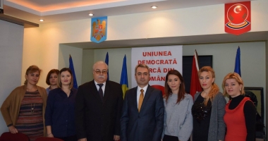Stire din Politică-Administrație : Întrevedere finală între membrii UDTR și Consulul Republicii Turcia la Constanța, Ali Bozcaliskan