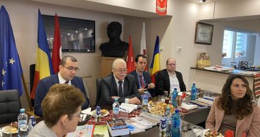Stire din Politică-Administrație : UDTR, discuții pentru proiecte ce vizează comunitatea turcă