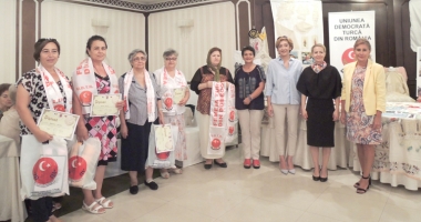Stire din Politică-Administrație : Femeile din UDTR promovează arta tradițională turcească