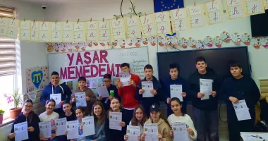 Stire din Cultură-Educație : UDTTMR a organizat un eveniment cultural dedicat poetului Yașar Memedemin