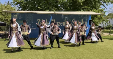 Stire din Cultură-Educație : Ziua Limbii Tătare, sărbătorită la Muzeul Național al Satului „Dimitrie Gusti” din București