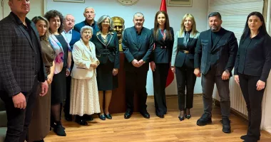 Stire din Politică-Administrație : Delegația UDTTMR, condusă de Gelil Eserghep, în prima vizită oficială la noul consul general al Turciei la Constanța