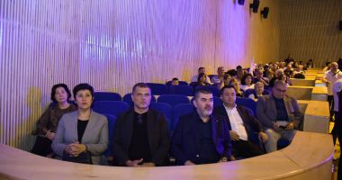 Prefectul Județului Constanța, la Festivalul UDTTMR:„O mie de tratate diplomatice sau economice nu reușesc să creeze punți de comunicare între oameni așa cum o fac muzica și dansul” - 3