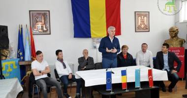 Stire din Sport : "Noi, tătarii, suntem luptători din naștere și așa vom rămâne"